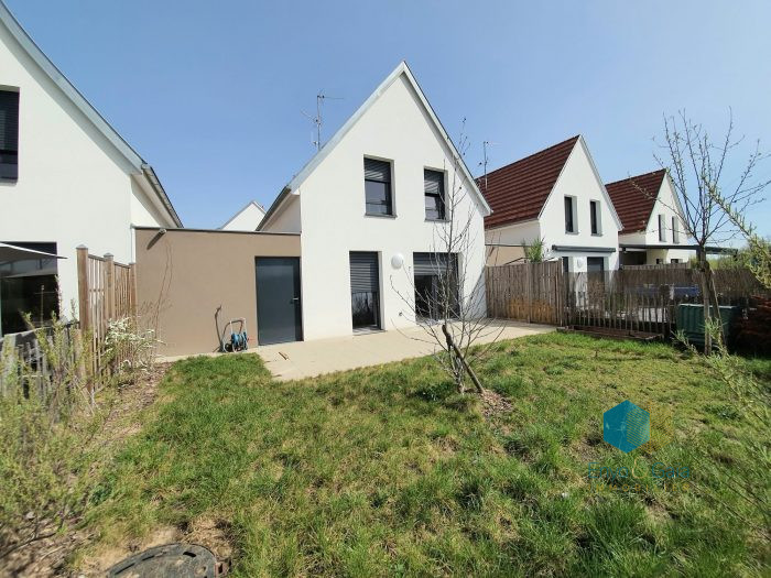 Maison individuelle à louer, 4 pièces - Oberschaeffolsheim 67203