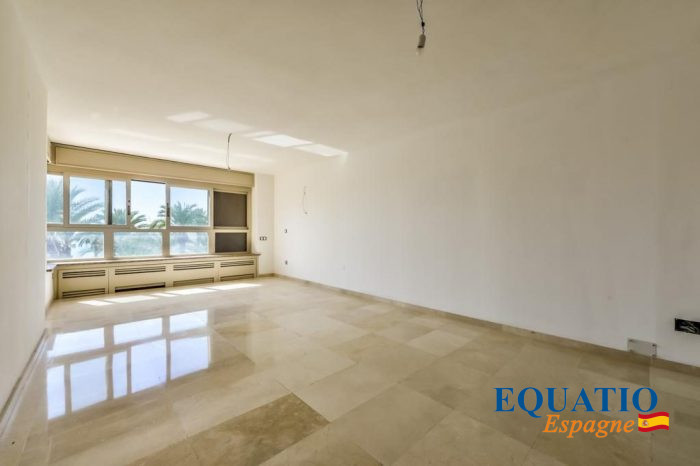 Apartment for sale, 7 rooms - Alicante 03002