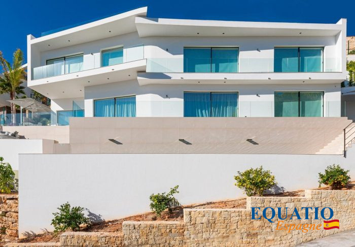 Villa for sale, 7 rooms - Jávea 03737