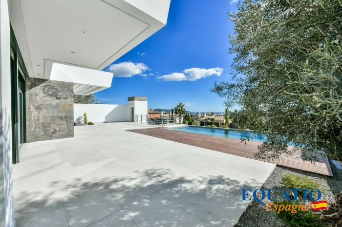 Villa à vendre, 8 pièces - Altea 03590