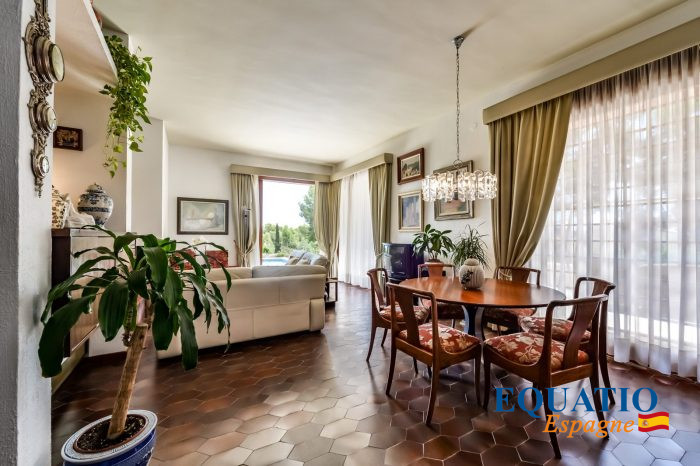 Villa for sale, 7 rooms - La Nucia 03530