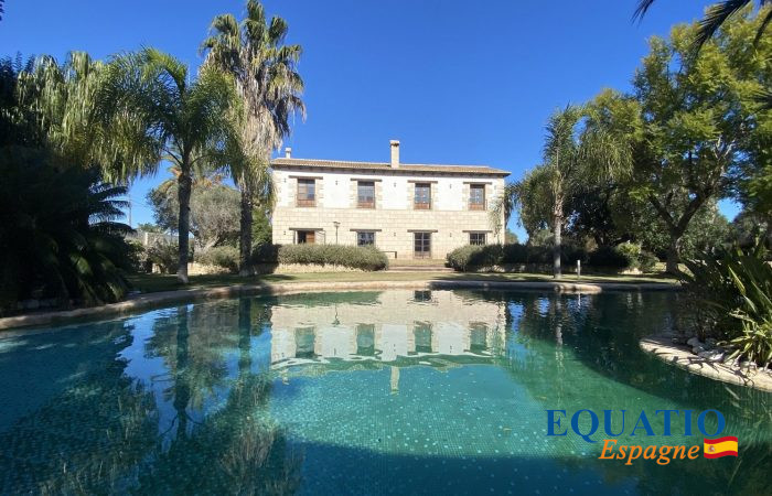 Villa à vendre, 8 pièces - Elche de la Sierra 02430