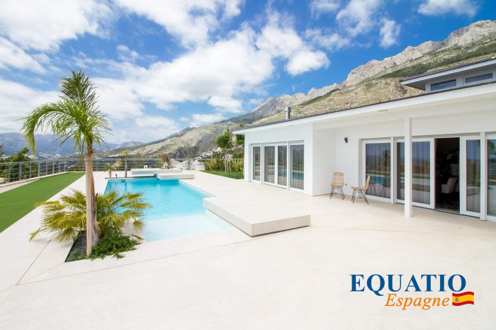 Villa à vendre, 6 pièces - Altea 03590