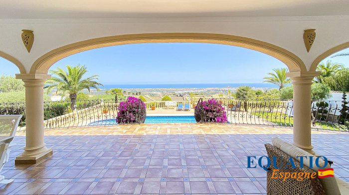 Villa for sale, 6 rooms - Dénia 03700