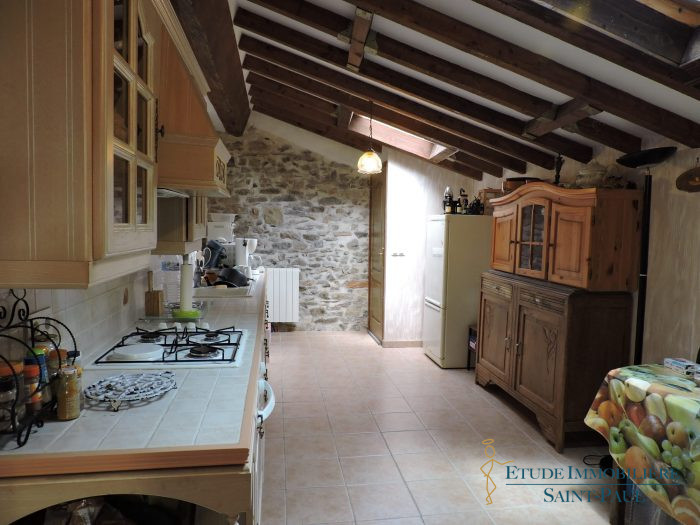 Photo Maison en pierre dans un hameau du haut Languedoc image 5/13