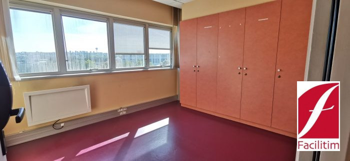 Bureau à vendre, 231 m² - Drancy 93700