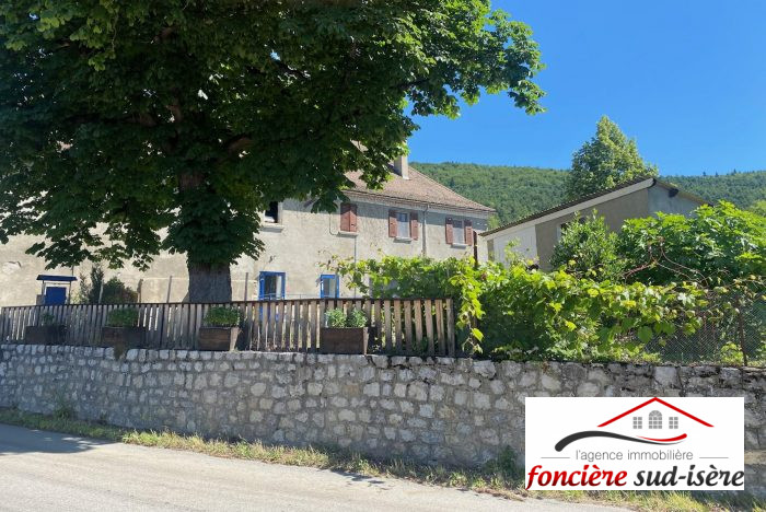 Location annuelle Commerce ROISSARD 38650 Isre FRANCE