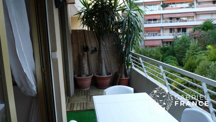 Apartment for sale, 2 rooms - Le Cannet 06110