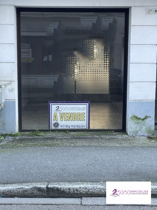 Local commercial à vendre, 61 m² - Quimper 29000