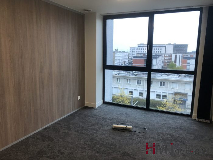 Bureau à louer, 323 m² - Le Havre 76600