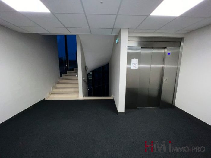 Bureau à louer, 850 m² - Rouen 76000