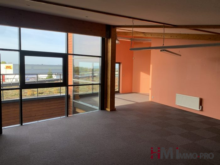 Bureau à louer, 550 m² - Gonfreville-l'Orcher 76700