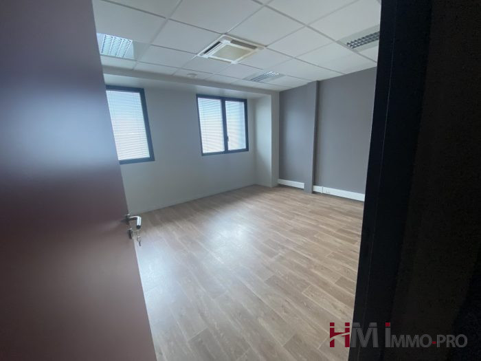 Bureau à louer, 450 m² - Le Havre 76600