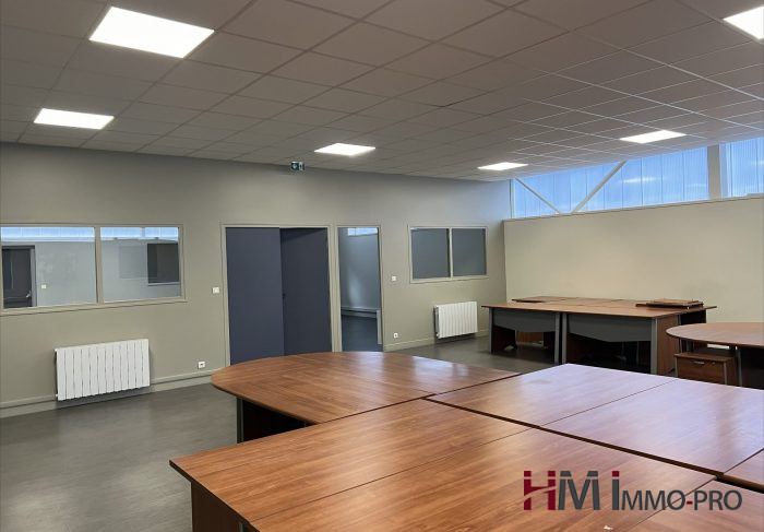 Local professionnel à louer, 276 m² - Lillebonne 76170