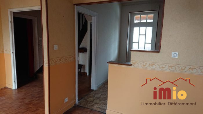 Maison individuelle à vendre, 8 pièces - Charbonnier-les-Mines 63340