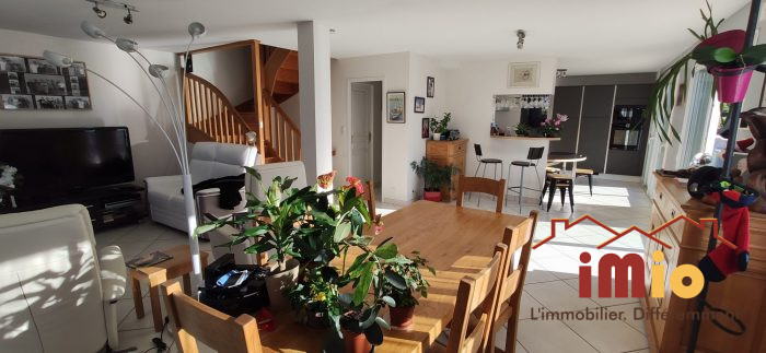 Maison individuelle à vendre, 7 pièces - Charnècles 38140