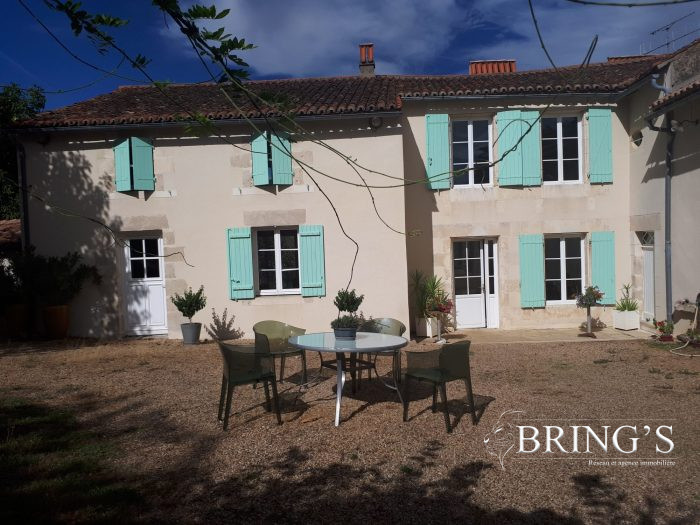 Maison ancienne à vendre, 9 pièces - Boivre-la-Vallée 86470