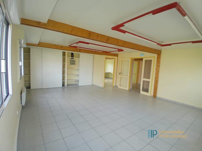 Bureau à vendre, 216 m² - Bannalec 29380