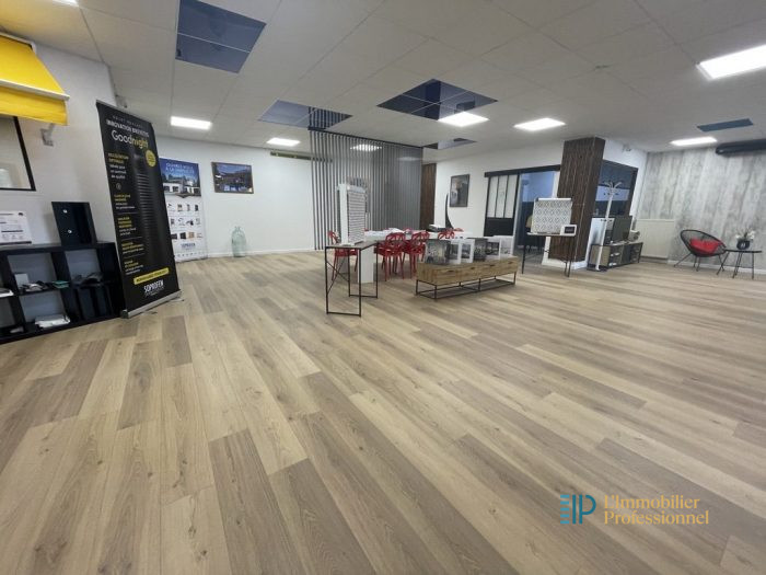 Local commercial à vendre, 279 m² - Landévant 56690