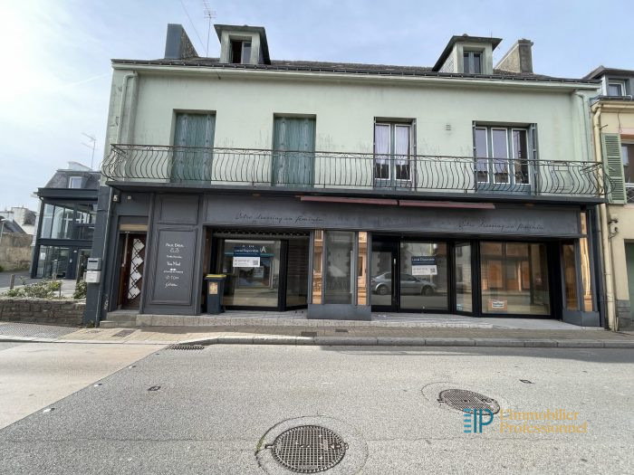 Local commercial à vendre, 146 m² - Plouay 56240