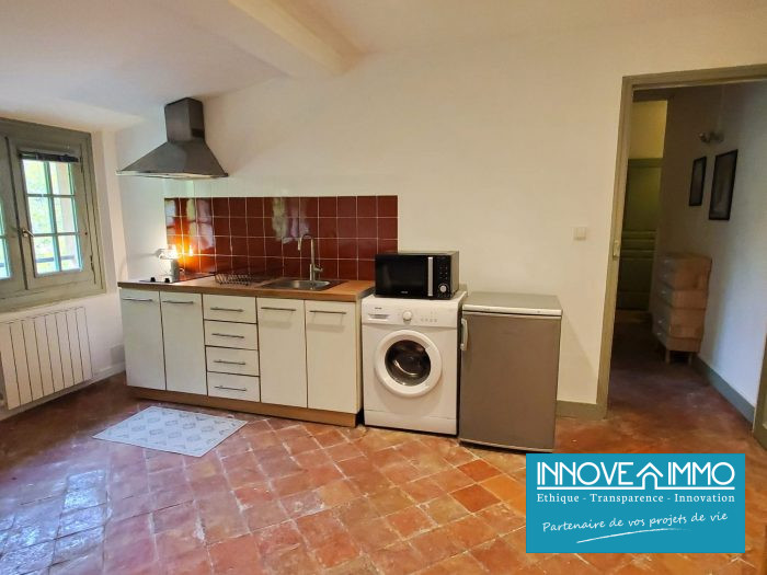 Apartment for rent, 2 rooms - Aix-en-Provence 13100