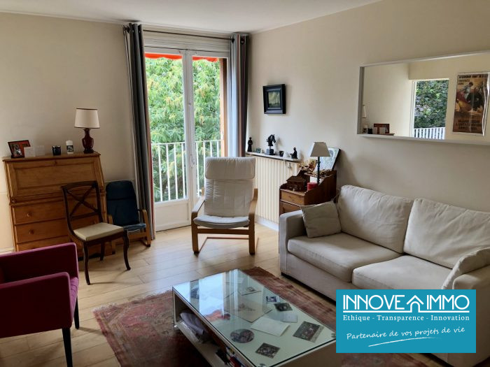 Apartment for sale, 4 rooms - Viroflay 78220