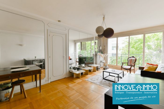 Apartment for sale, 2 rooms - Paris 75116