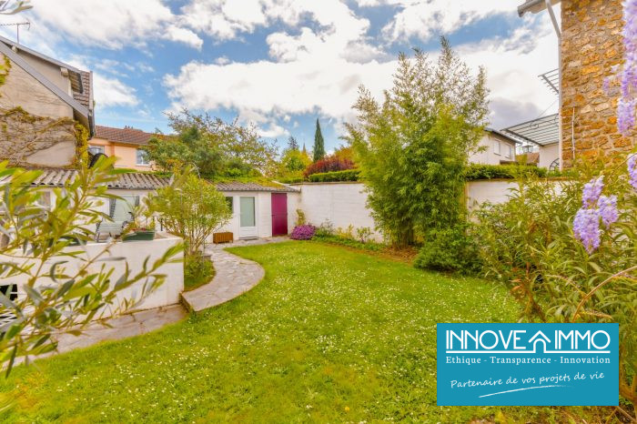 Semi-detached house 1 side for sale, 7 rooms - Le Chesnay-Rocquencourt 78150