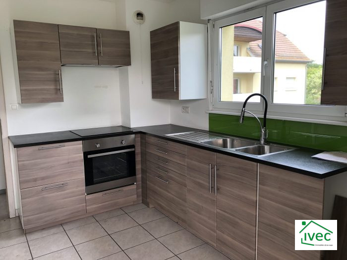 Appartement à louer, 4 pièces - Fegersheim 67640