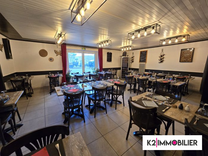 Restaurant, bar à vendre, 118 m² 48 places - Vernoux-en-Vivarais 07240