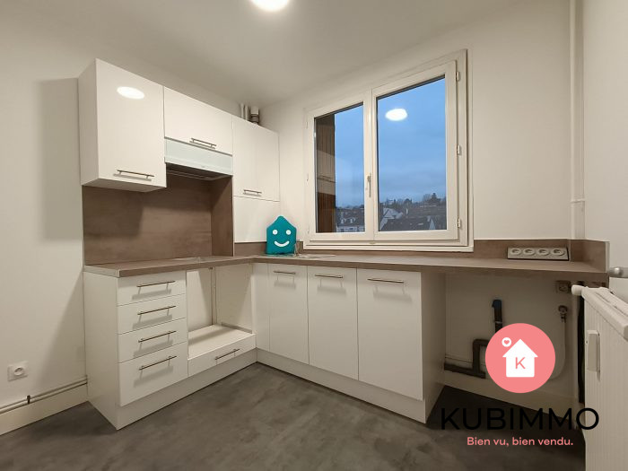 Appartement à louer, 1 pièce - Thorigny-sur-Marne 77400