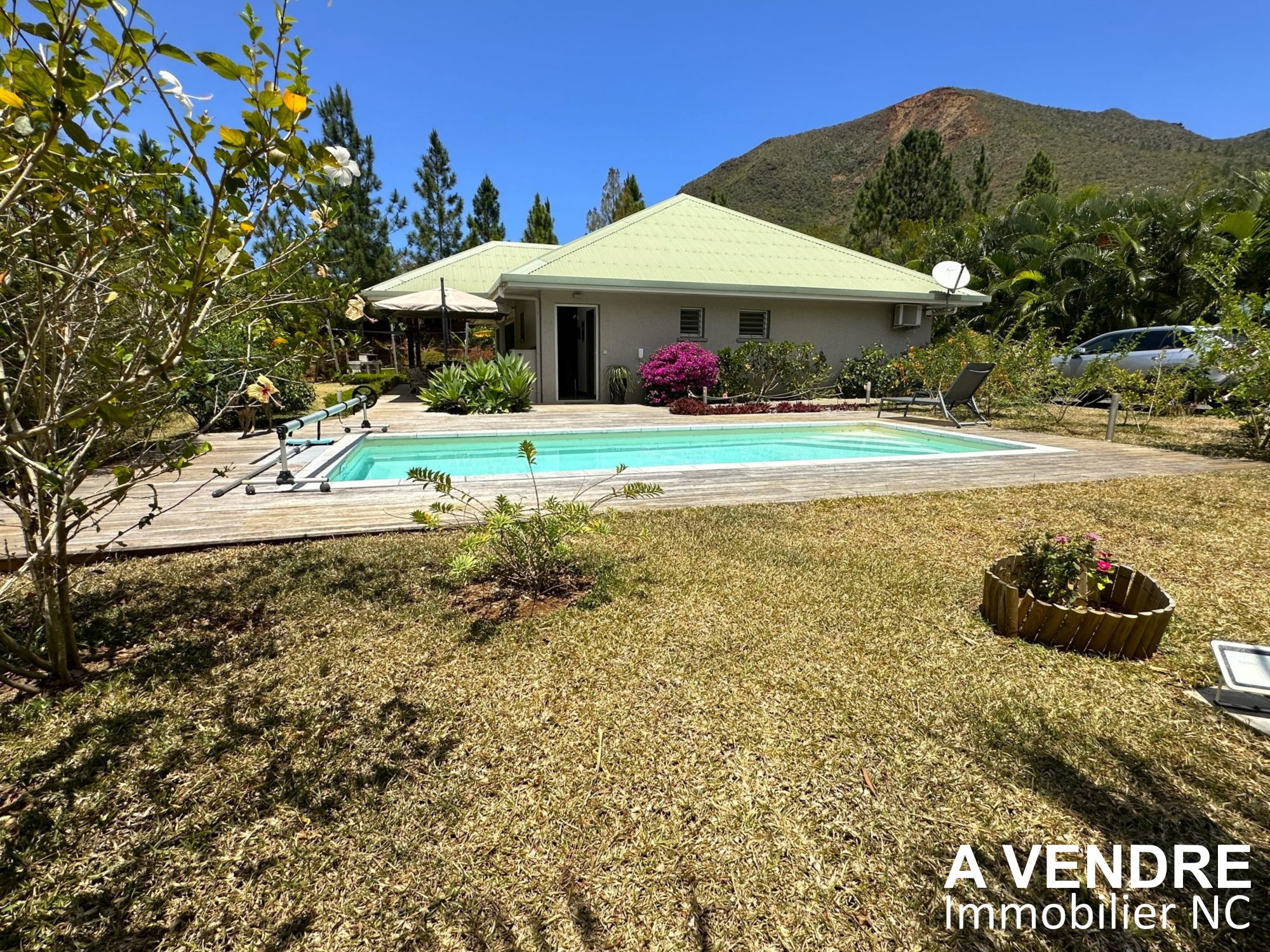 Très belle villa avec grande terrasse couverte