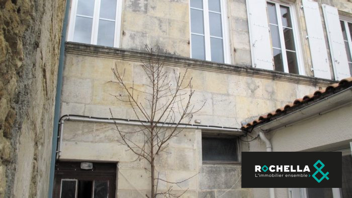 Immeuble à vendre, 118 m² - Rochefort 17300