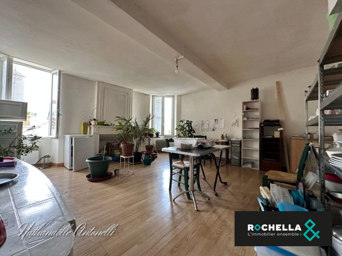 Immeuble à vendre, 136 m² - Saint-Jean-d'Angély 17400