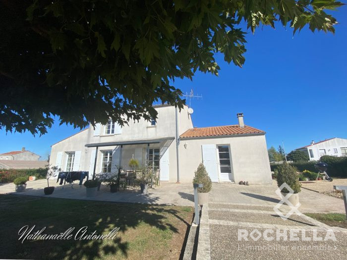 Maison ancienne à vendre, 6 pièces - Saint-Julien-de-l'Escap 17400