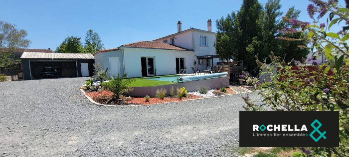 Grande Maison rénovée avec piscine+ 2 logements Saint Jean d'Angély