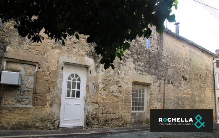 Maison ancienne à vendre, 4 pièces - Aulnay 17470