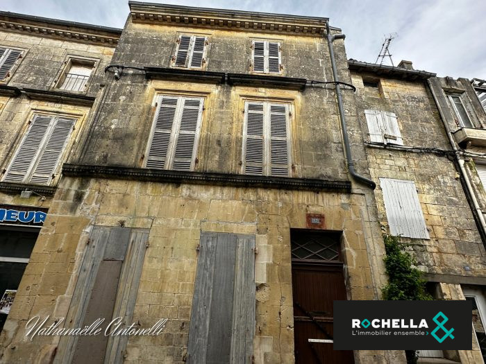 Maison ancienne à vendre, 4 pièces - Saint-Jean-d'Angély 17400