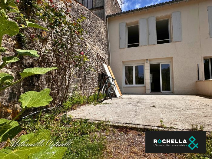 Maison ancienne à vendre, 4 pièces - Saint-Jean-d'Angély 17400