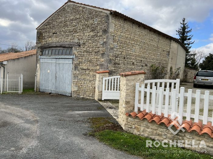 Maison ancienne à vendre, 1 pièce - La Vergne 17400