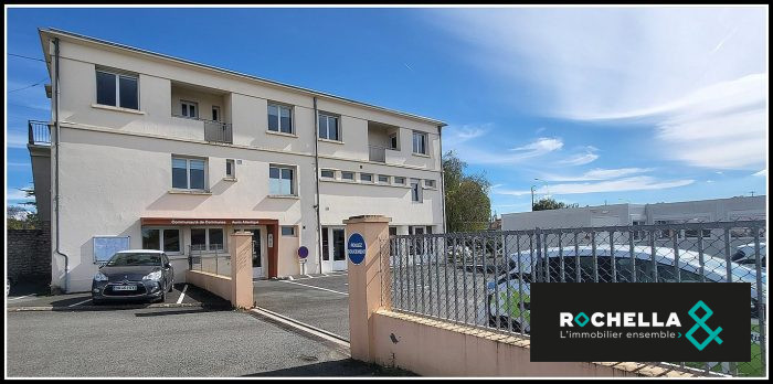 Bureau à vendre, 452 m² - Marans 17230