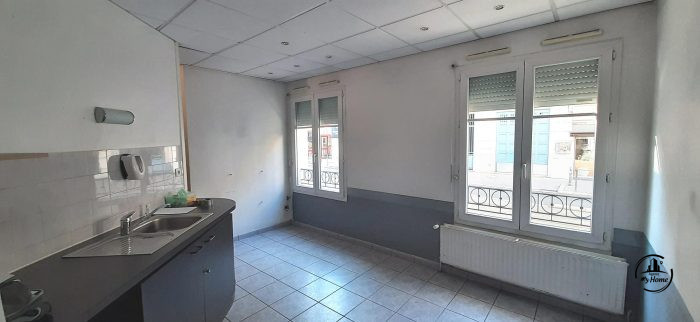 Local professionnel à vendre, 154 m² - Saint-Étienne 42100