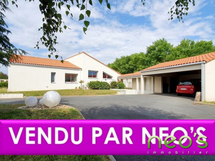 Villa à vendre, 9 pièces - Le May-sur-Èvre 49122