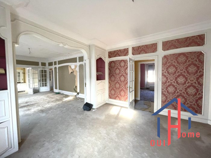 Photo Grand appartement de 200 m² à rénover au Puy en Velay image 1/17