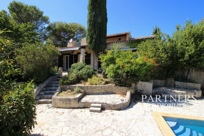 Maison traditionnelle à vendre, 7 pièces - Aix-en-Provence 13100
