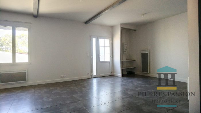 Maison mitoyenne 2 côtés à louer, 4 pièces - Illats 33720