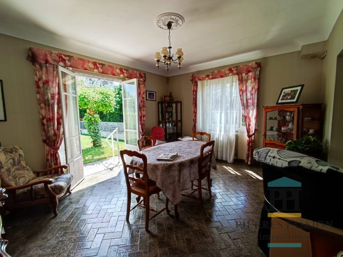 Traditional house for sale, 4 rooms - Caudrot 33490