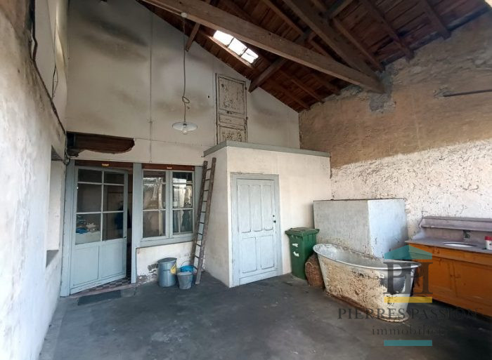 Old house for sale, 4 rooms - Portets 33640