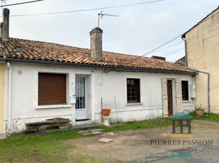 Old house for sale, 4 rooms - Portets 33640