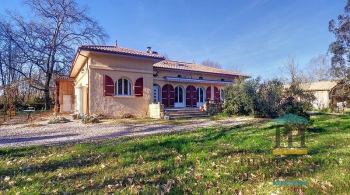 Villa for sale, 8 rooms - Louchats 33125